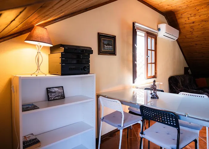 Casa Montanha Geres Κατάλυμα σε φάρμα