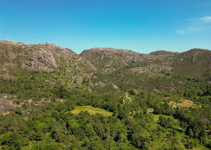 Casa Montanha Geres Κατάλυμα σε φάρμα *